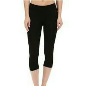 {PACT} yoga capris